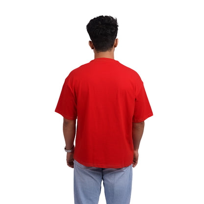 Oversized red t-shirt back view – statement oversized tee in a striking red shade, perfect for casual and streetwear looks.